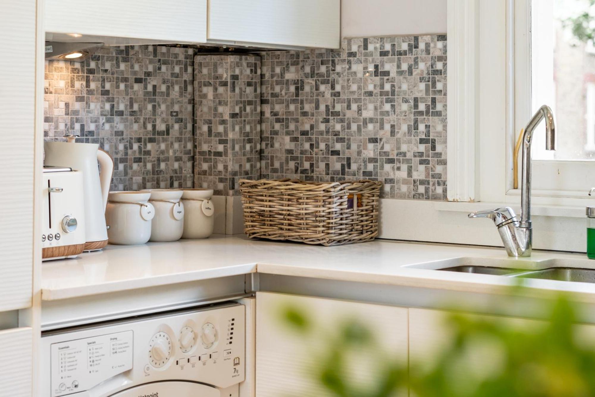 Hidden Gem In Central Location - Beautiful 2 Bed ลอนดอน ภายนอก รูปภาพ
